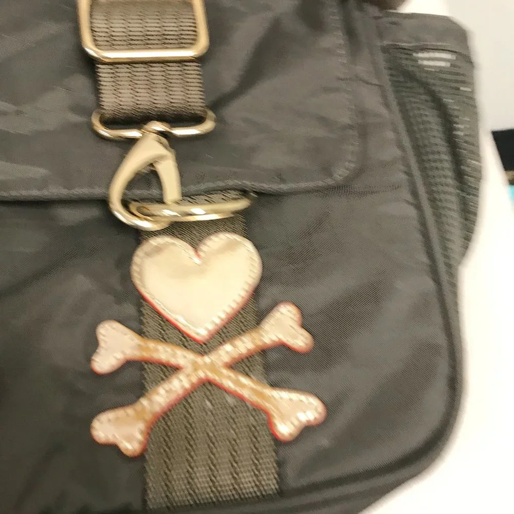 Tokidoki olive khaki computer messenger bag gold leather heart keychain skull - Picture 6 of 16